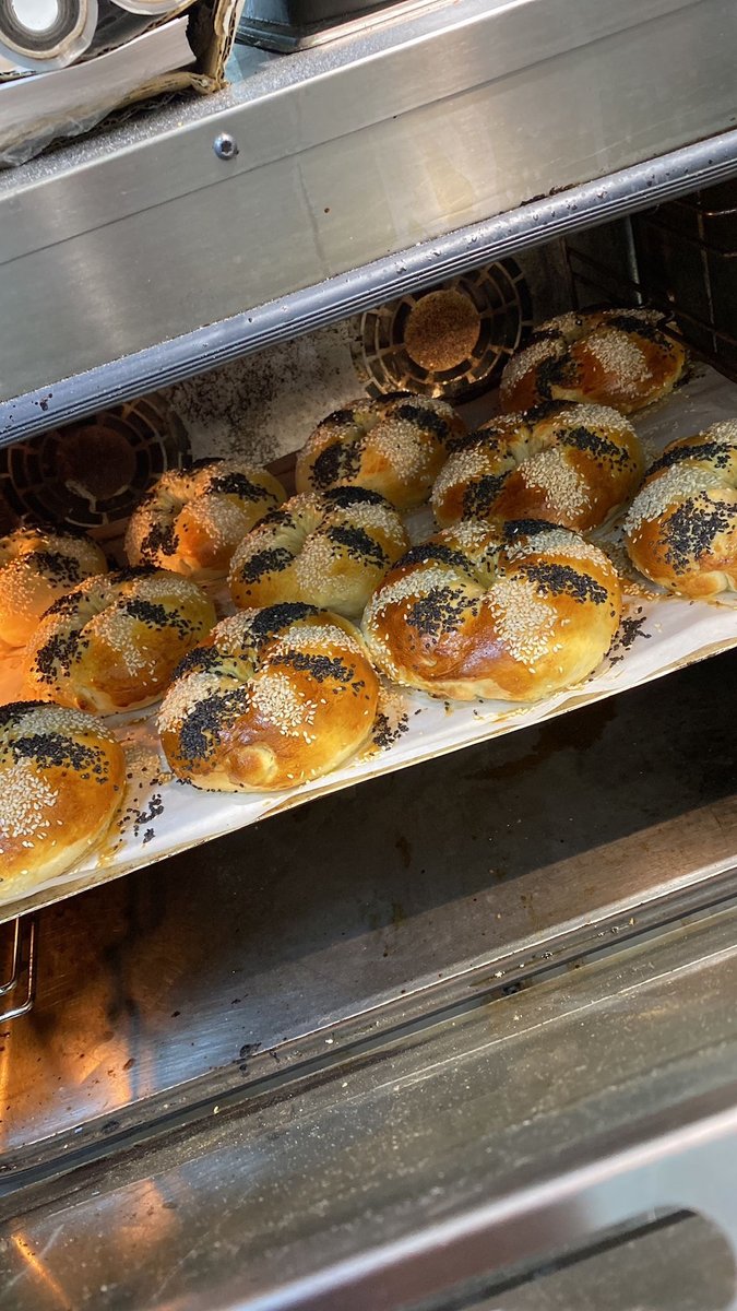 המעדניה